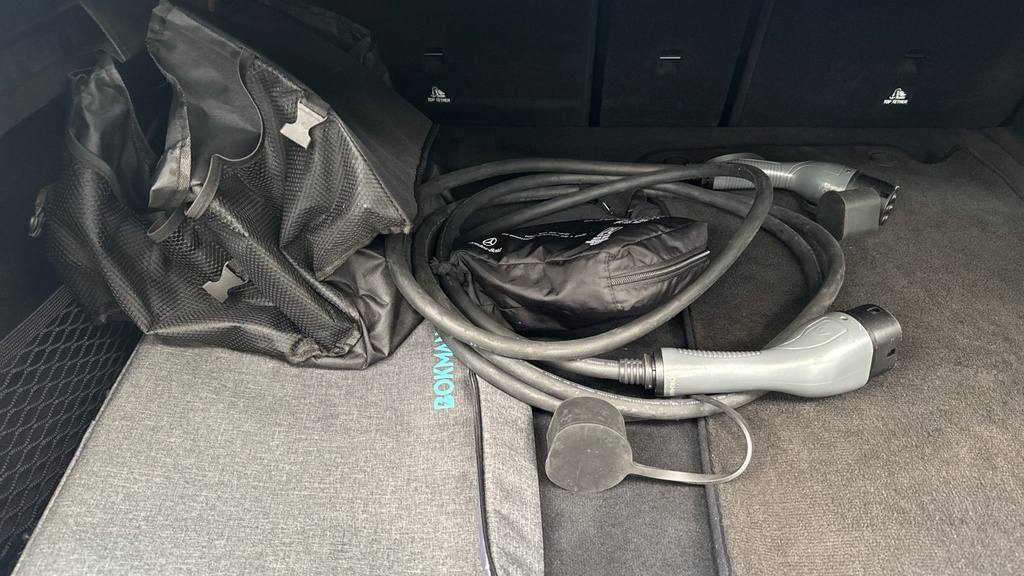 Mercedes-Benz EQC Suv Grey #23