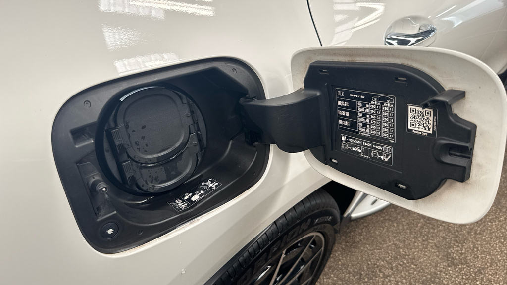 Mercedes-Benz EQC Suv Grey #21
