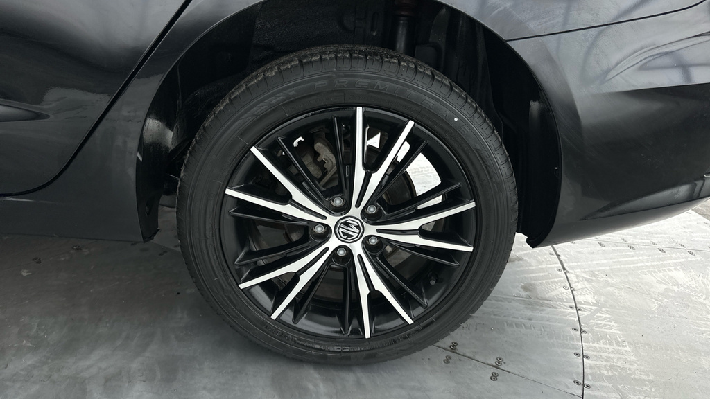 MG MG5 61.1Kwh Exclusive Long Range Estate A Black #25