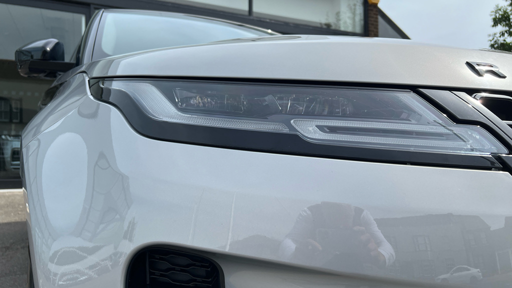 Land Rover Range Rover Evoque 1.5 R-dynamic Se 296 Bhp Powered Tailgate, Heat White #36