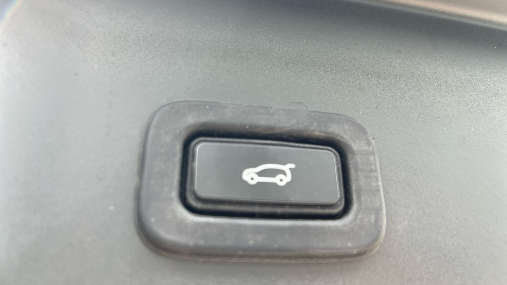 Land Rover Range Rover Evoque 1.5 R-dynamic Se 296 Bhp Powered Tailgate, Heat White #40