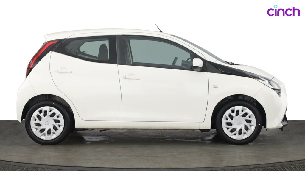 Toyota Aygo X X-cite Orange #2