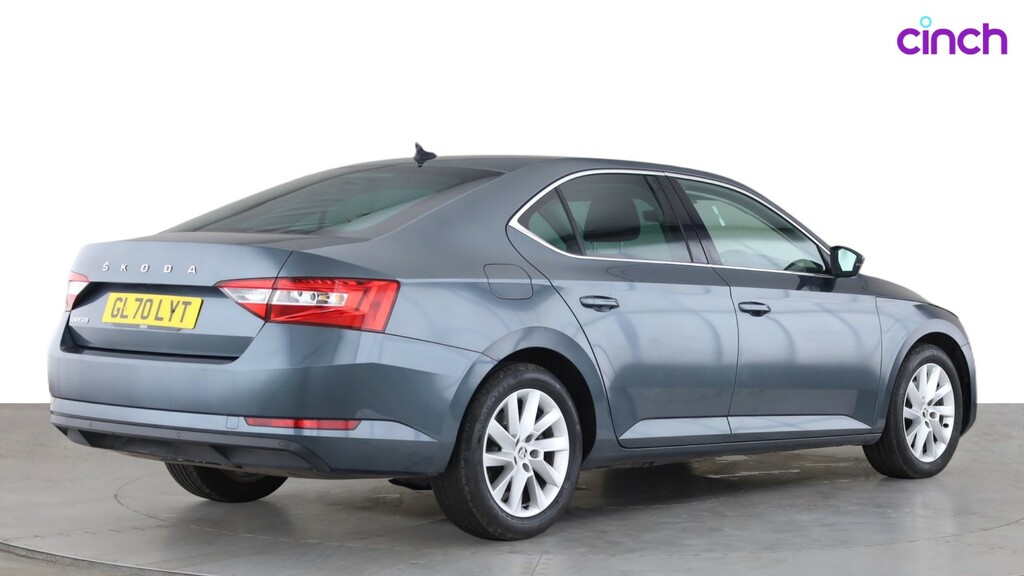 Skoda Superb 2020 1.4 Tsi 218Ps Se Technology Iv Dsg Hatchbac Silver #5