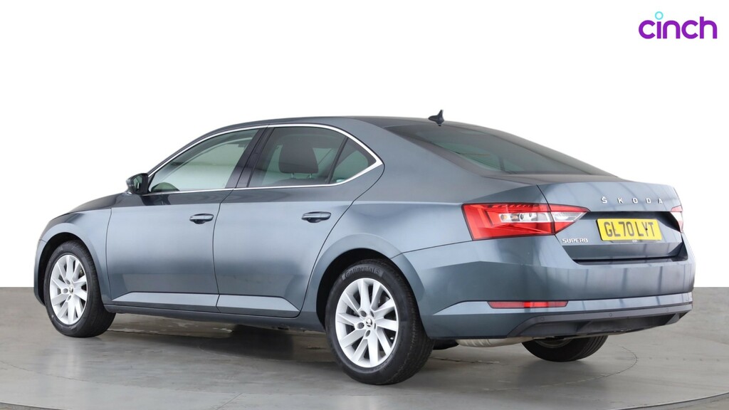 Skoda Superb 2020 1.4 Tsi 218Ps Se Technology Iv Dsg Hatchbac Silver #7