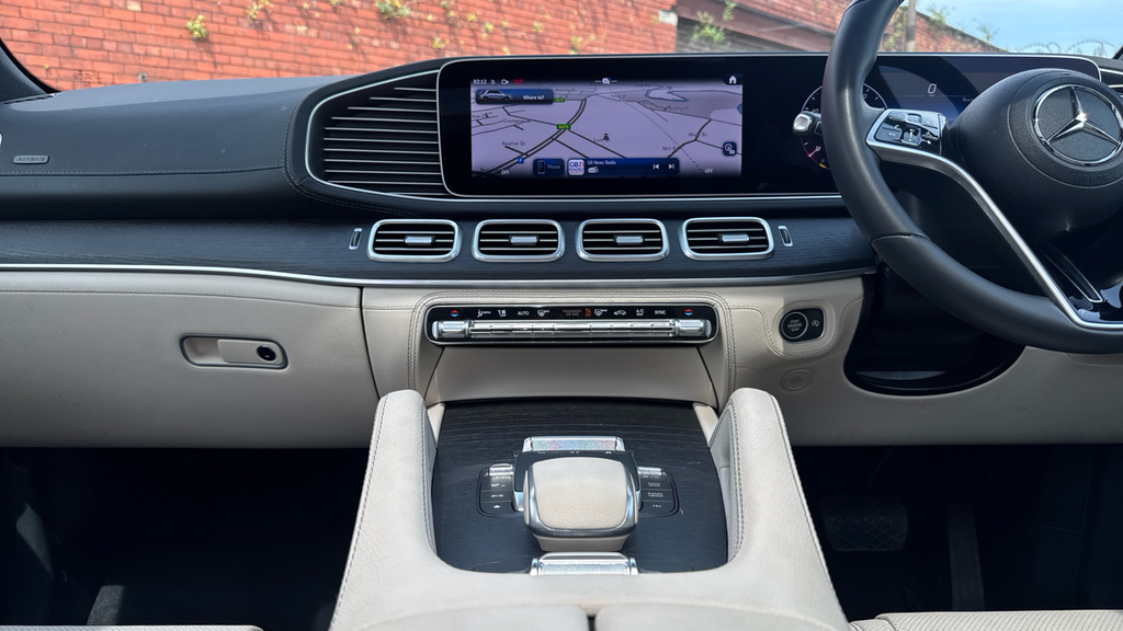 Mercedes-Benz GLE Class Amg Line Grey #15