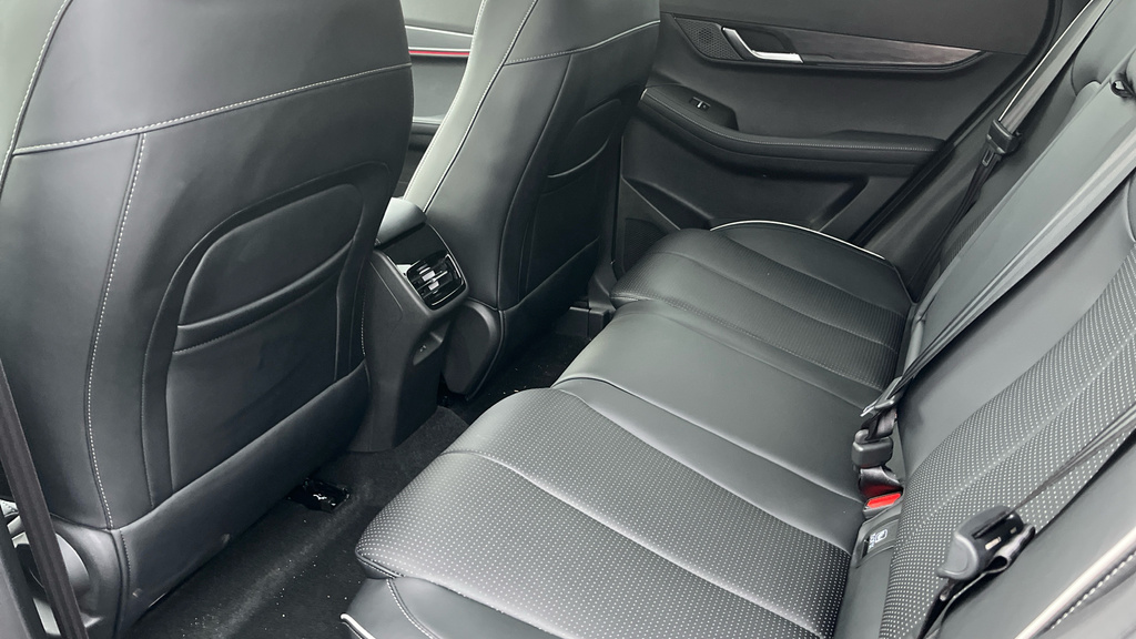 JAECOO 5 60.9Kwh Pure Grey #14