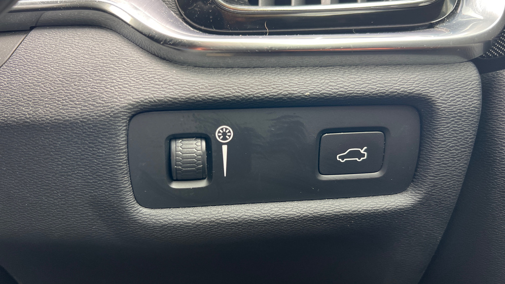 Volvo V60 R-design, B3 Mild Hybrid Grey #39