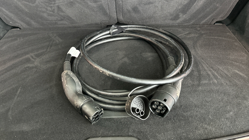 Volvo EX90 Ultra, Twin Motor Performance Retractable Towbar #32