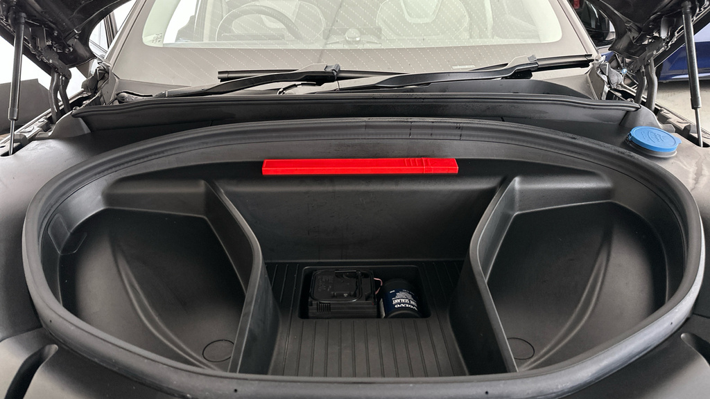 Volvo EX90 Ultra, Twin Motor Performance Retractable Towbar #25