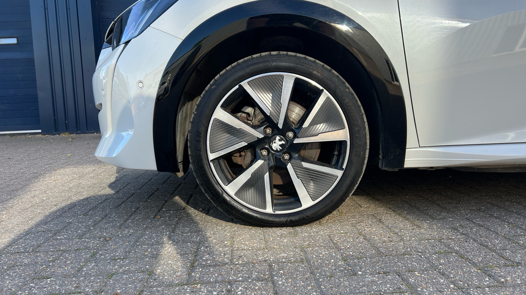 Peugeot e-208 50Kwh Allure White #28
