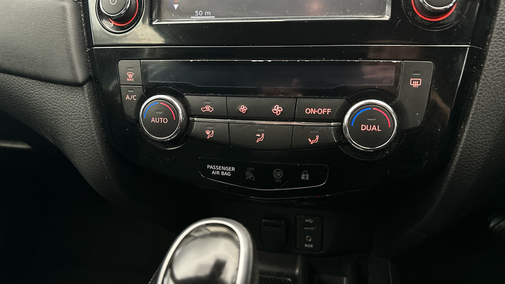 Nissan X-Trail Tekna Black #18