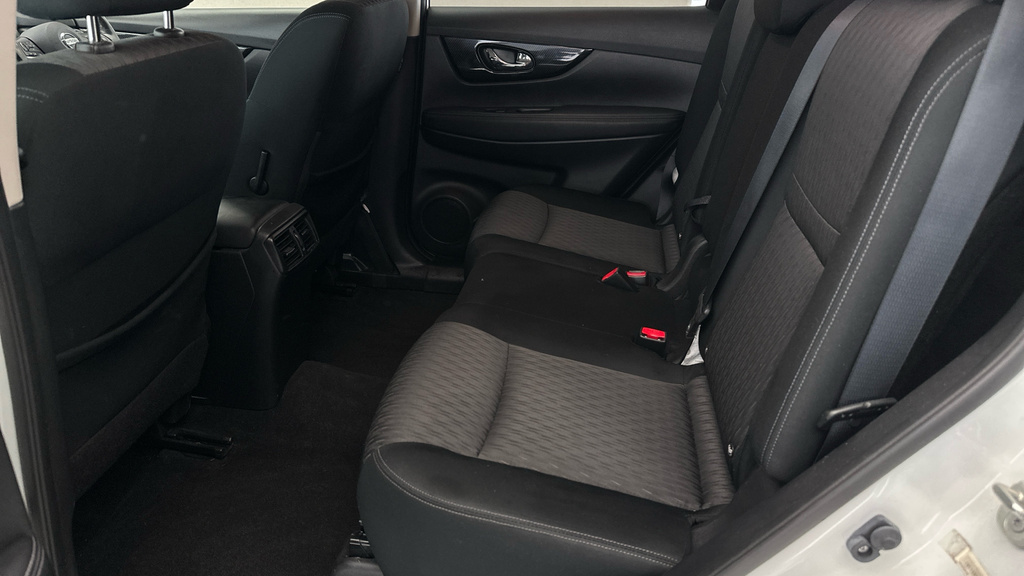 Nissan X-Trail Tekna Black #20