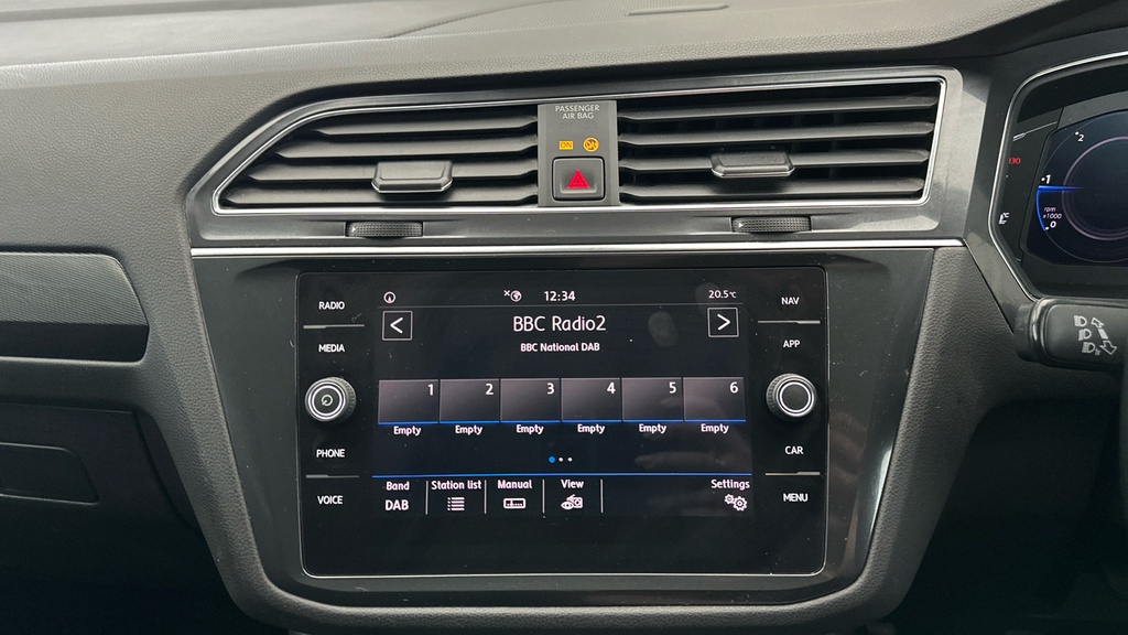 Volkswagen Tiguan Allspace Suv Black #15