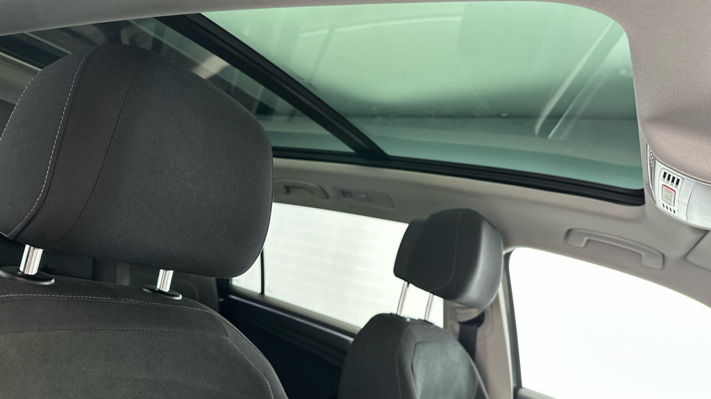 Volkswagen Tiguan Allspace Suv Black #3