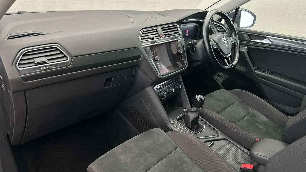 Volkswagen Tiguan Allspace Suv Black #13