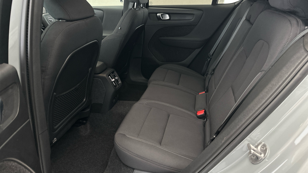 Volvo C40 170Kw Recharge Core 69Kwh Black #23