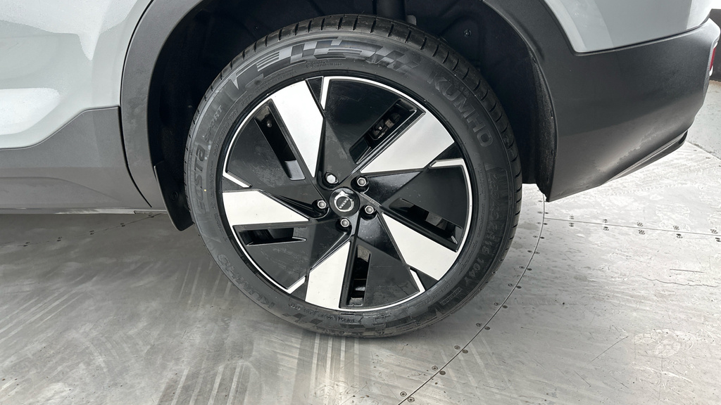 Volvo C40 170Kw Recharge Core 69Kwh Black #27