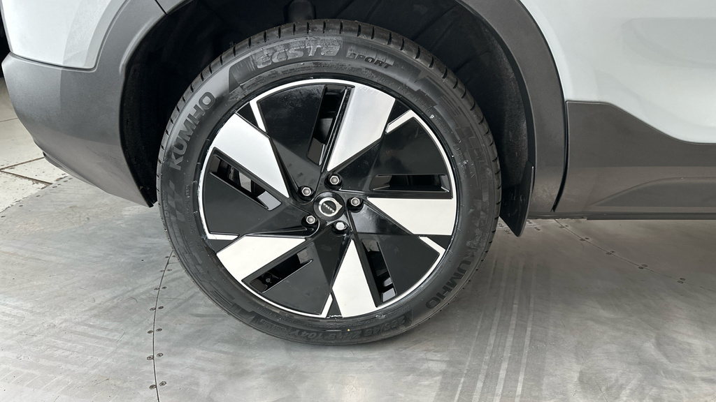 Volvo C40 170Kw Recharge Core 69Kwh Black #28