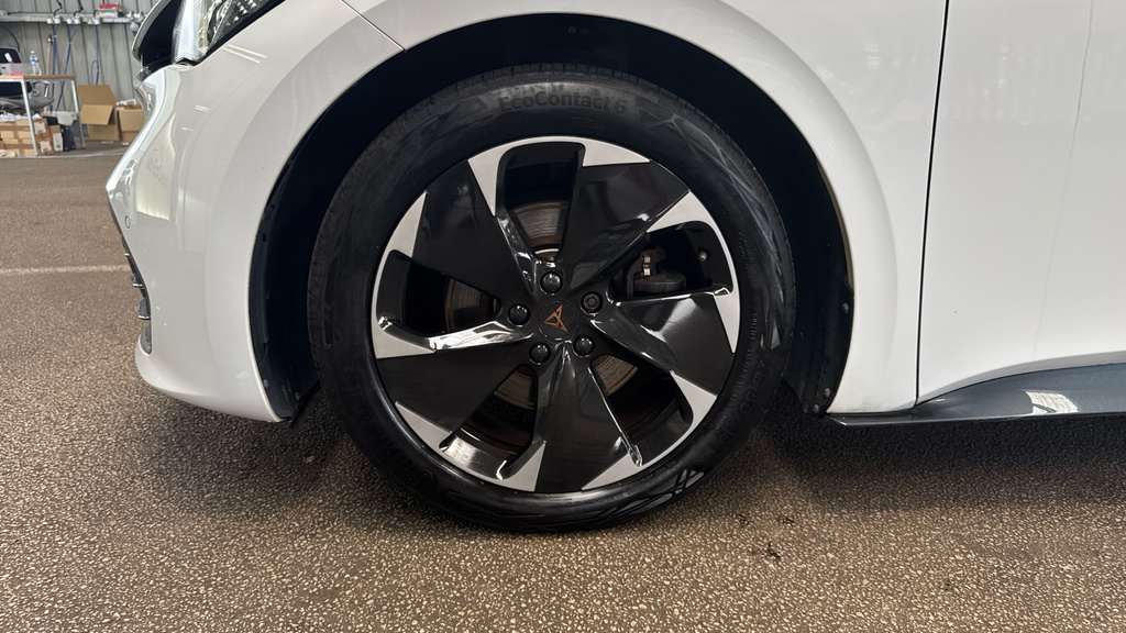 Cupra Born 150Kw V1 58Kwh Red #17