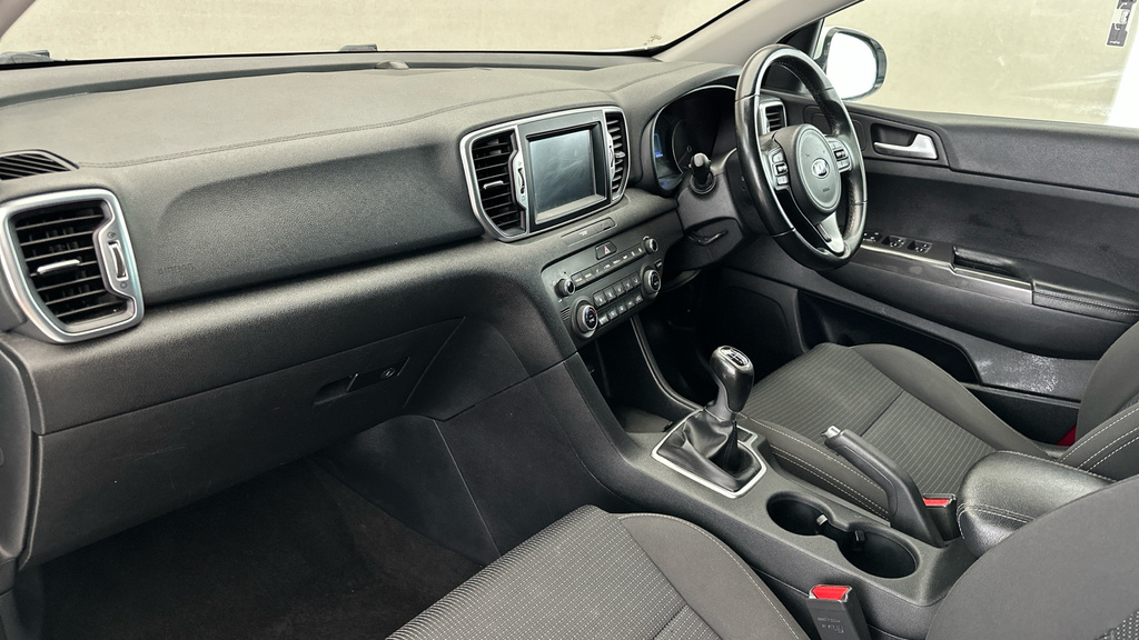 Kia Sportage 1.6L 1 White #11