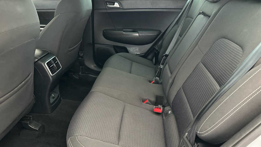 Kia Sportage 1.6L 1 White #19