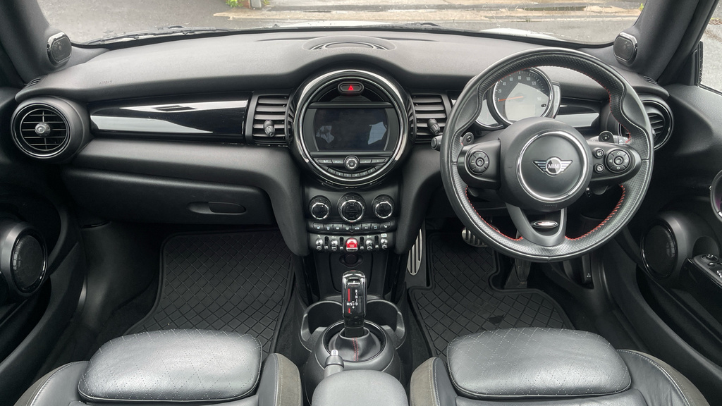 Mini Hatch Mini Used F55 Mini 5-Door Hatch Cooper S Sport Lci Black #15