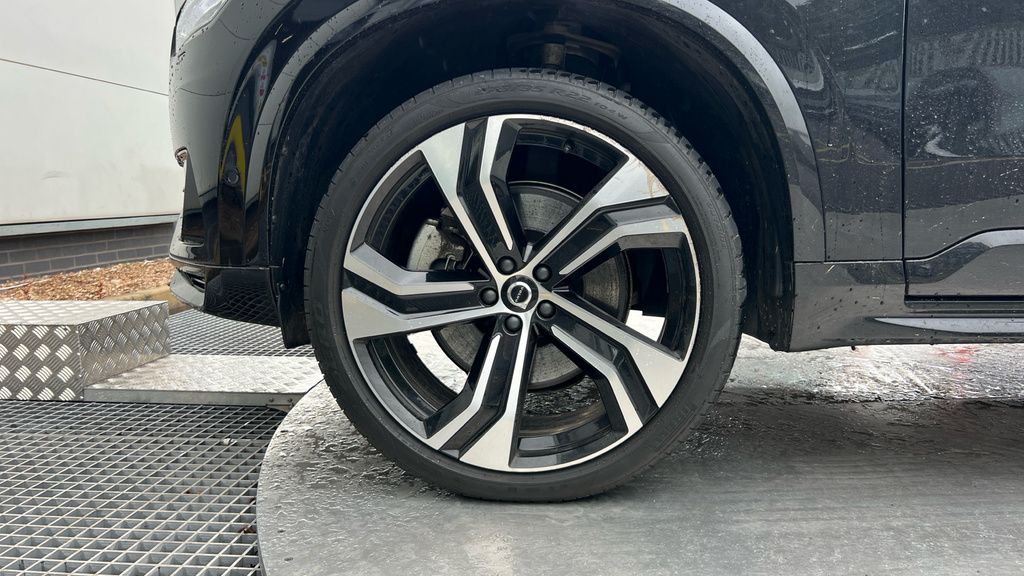 Volvo XC90 Recharge T8 Ultimate Awd Black #25