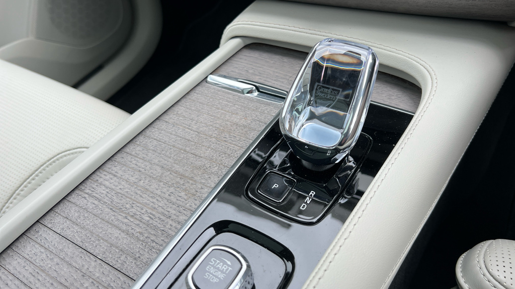 Volvo XC90 Recharge T8 Ultimate Awd Black #30