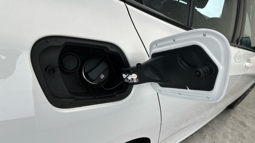 BMW 1 Series 118I M Sport Tech Pack 2022 Blue #27