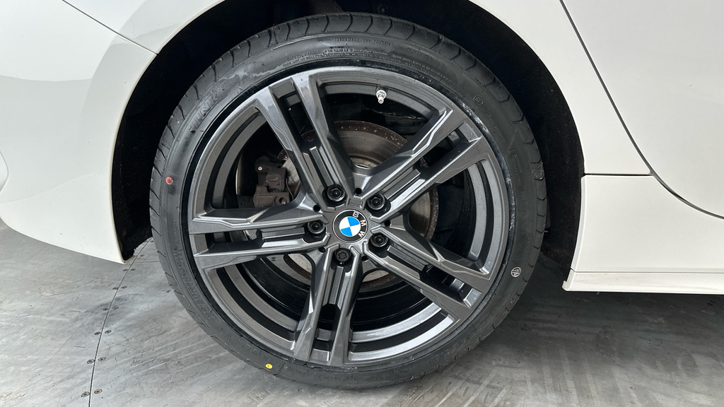 BMW 1 Series 118I M Sport Tech Pack 2022 Blue #25