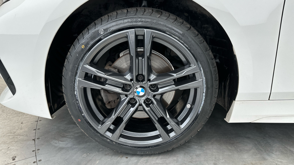 BMW 1 Series 118I M Sport Tech Pack 2022 Blue #23