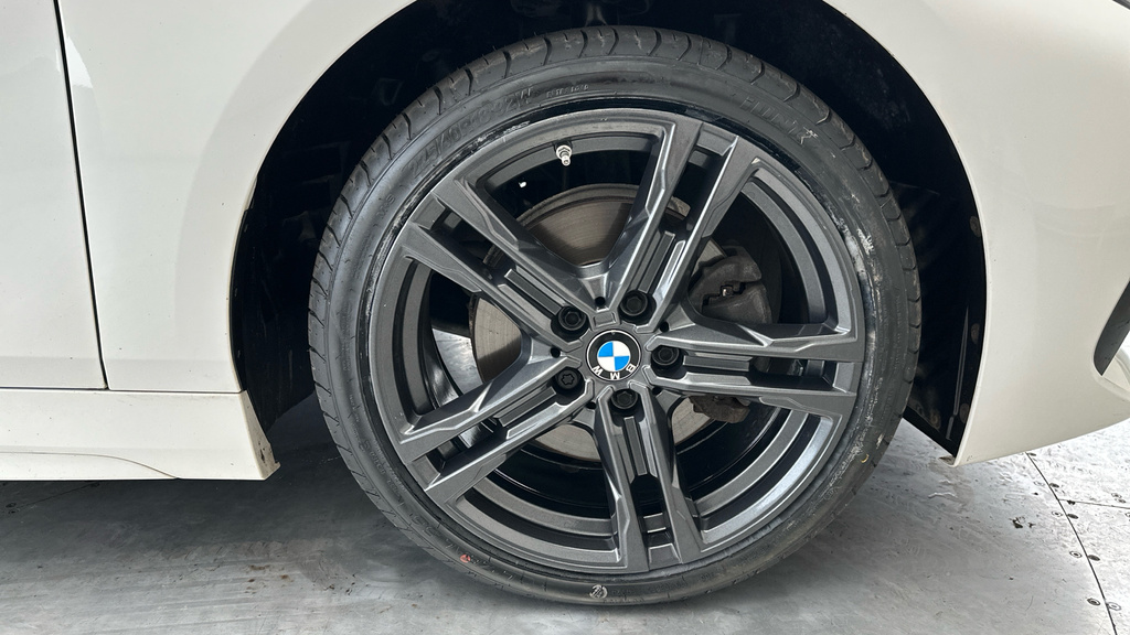 BMW 1 Series 118I M Sport Tech Pack 2022 Blue #26