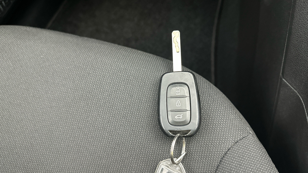 Dacia Sandero 1.0 Tce Essential Euro 6 Ss White #28