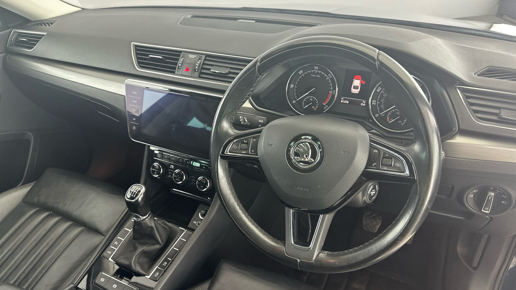 Skoda Superb 2.0 Tdi Cr Se Technology Dsg 7 Speed 2018 Brown #9