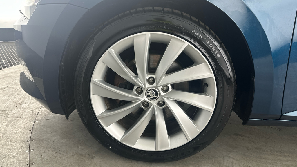 Skoda Superb 2.0 Tdi Cr Se Technology Dsg 7 Speed 2018 Brown #25