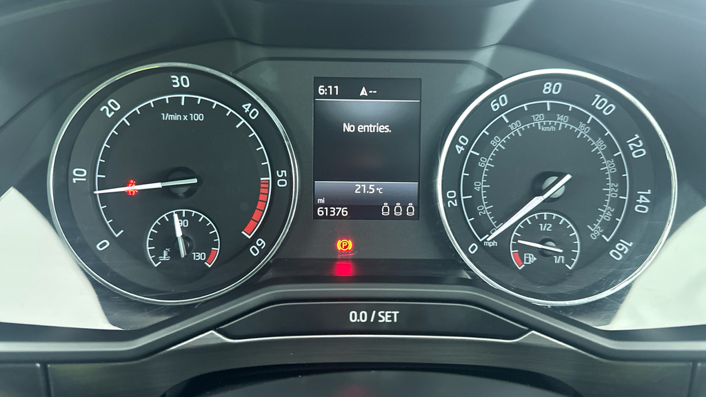 Skoda Superb 2.0 Tdi Cr Se Technology Dsg 7 Speed 2018 Brown #21