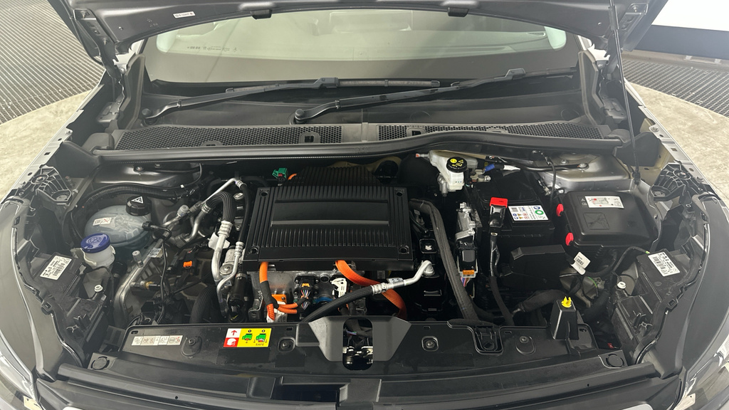 Peugeot e-2008 50Kwh Active Premium 7Kw Charger Orange #29