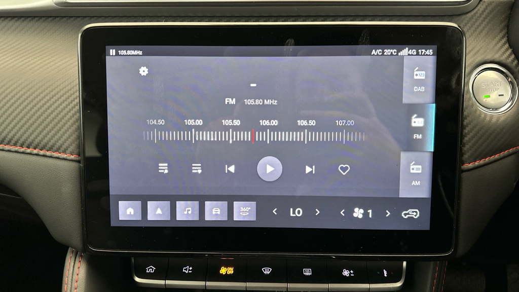 MG ZS Suv 1.5 Vti-tech Exclusive Euro 6 Ss 2023 Silver #17