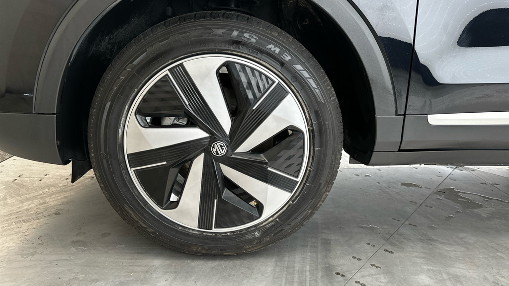 MG ZS Suv 1.5 Vti-tech Exclusive Euro 6 Ss 2023 Silver #24