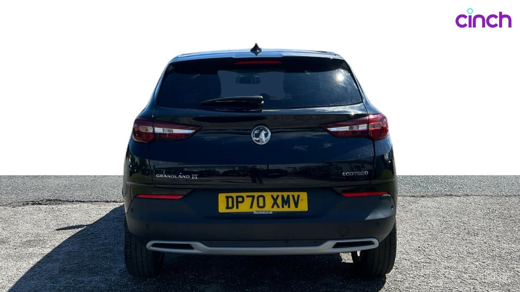 Vauxhall Grandland X Se White #4