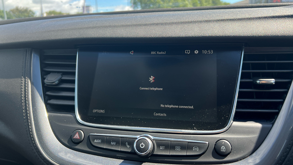 Vauxhall Grandland X Se White #35