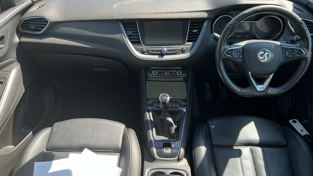 Vauxhall Grandland X Se White #11