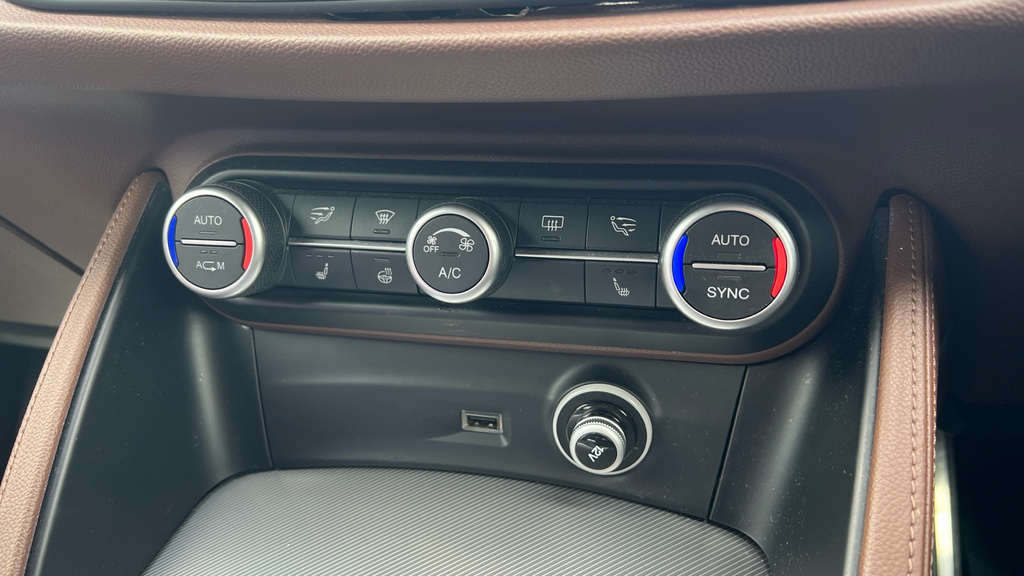 Alfa Romeo Stelvio Milano Ed Tb Awd Red #12