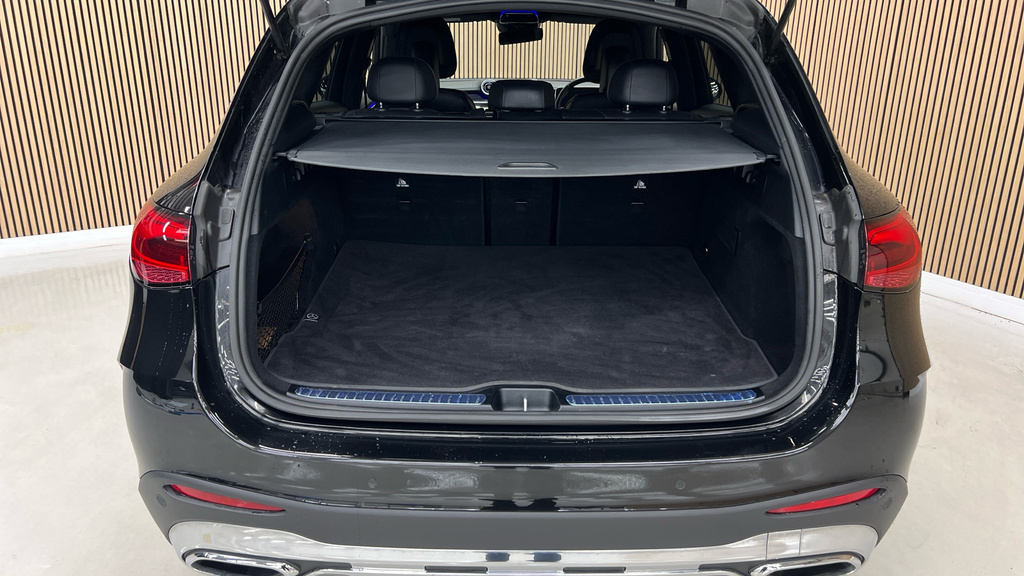 Mercedes-Benz GLC Class Glc 300 D 4Matic Amg Line Premium Plus Grey #27