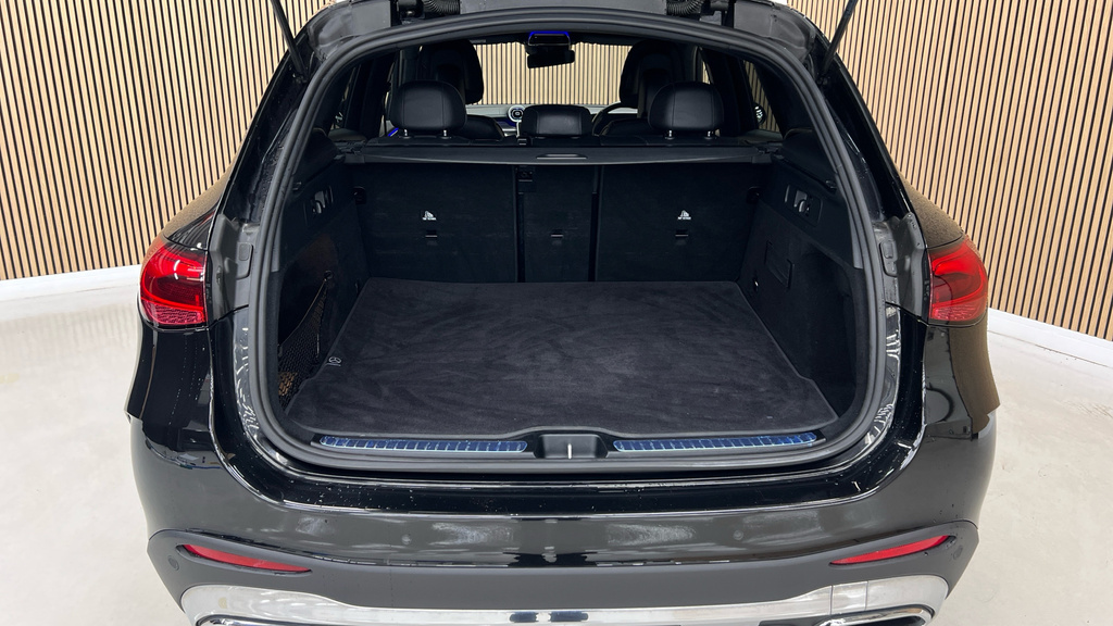Mercedes-Benz GLC Class Glc 300 D 4Matic Amg Line Premium Plus Grey #19