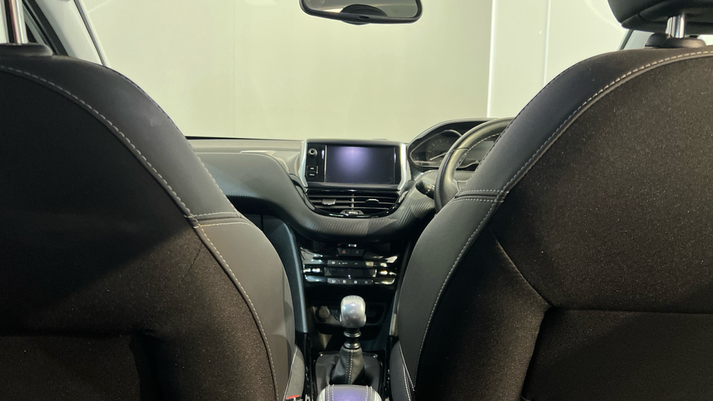Peugeot 2008 Allure Premium Grey #12