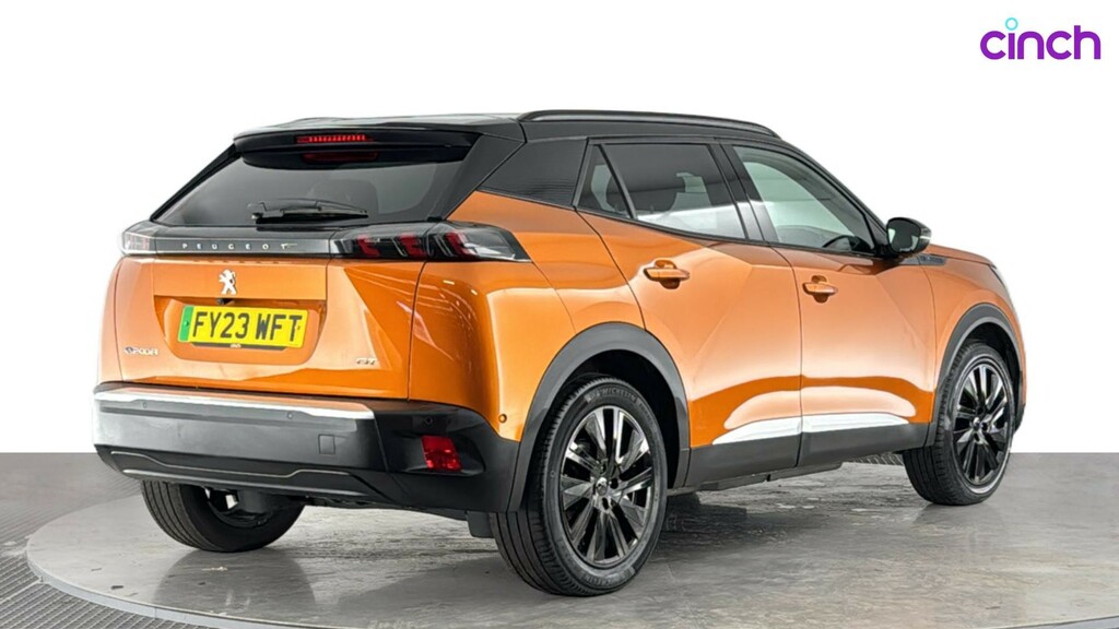 Peugeot e-2008 1.2 Puretech 130 Allure Premium Eat8 Orange #3