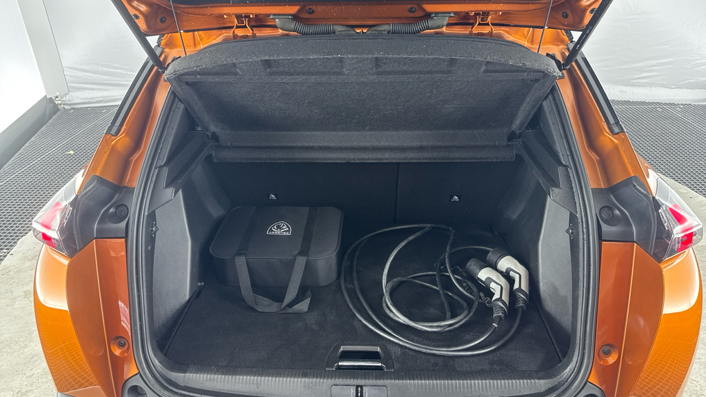 Peugeot e-2008 1.2 Puretech 130 Allure Premium Eat8 Orange #15