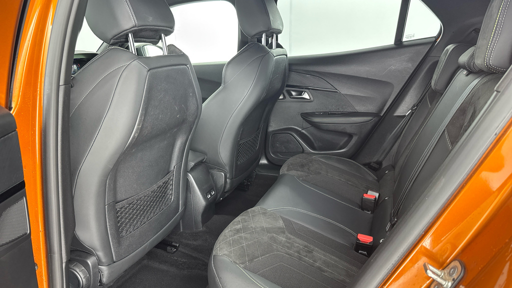 Peugeot e-2008 1.2 Puretech 130 Allure Premium Eat8 Orange #14