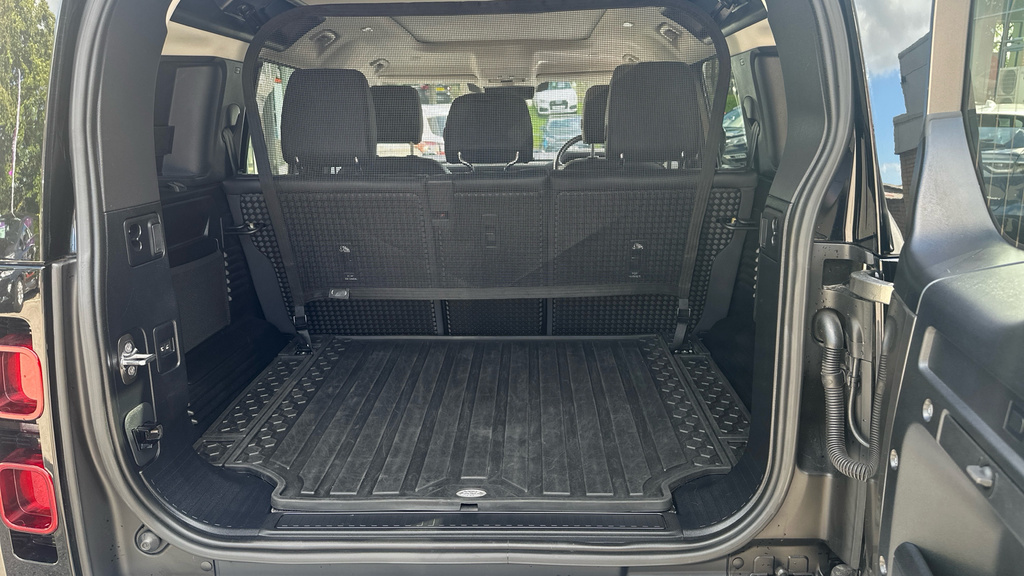 Land Rover Defender 2.0 P300 S 90 Green #25
